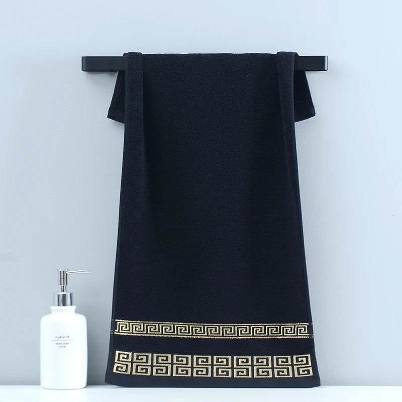 White Geometric Towel Set