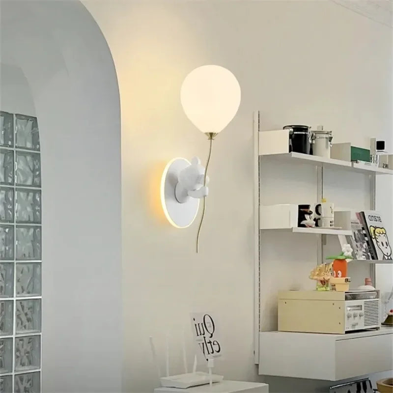 Bear Balloon Wall Lamp