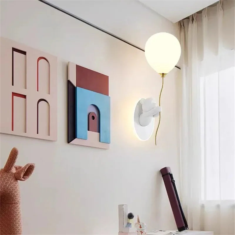 Bear Balloon Wall Lamp