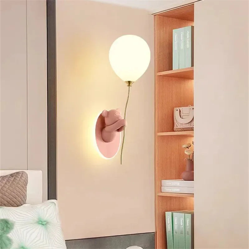 Bear Balloon Wall Lamp