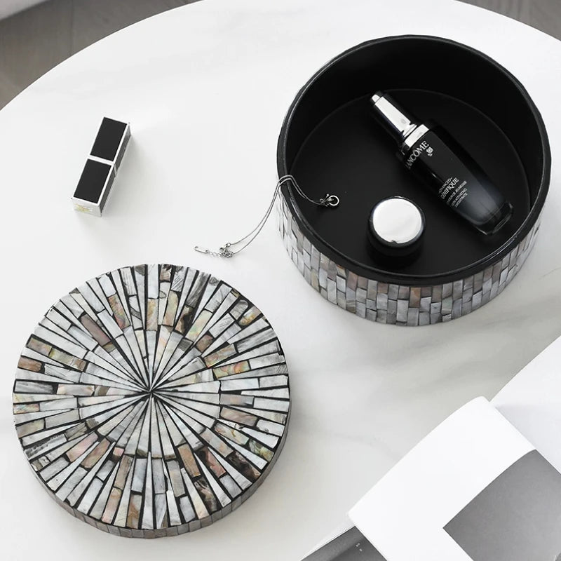 Natural and Colorful Shell with Lid Storage