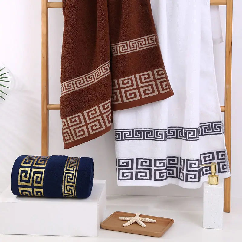 White Geometric Towel Set